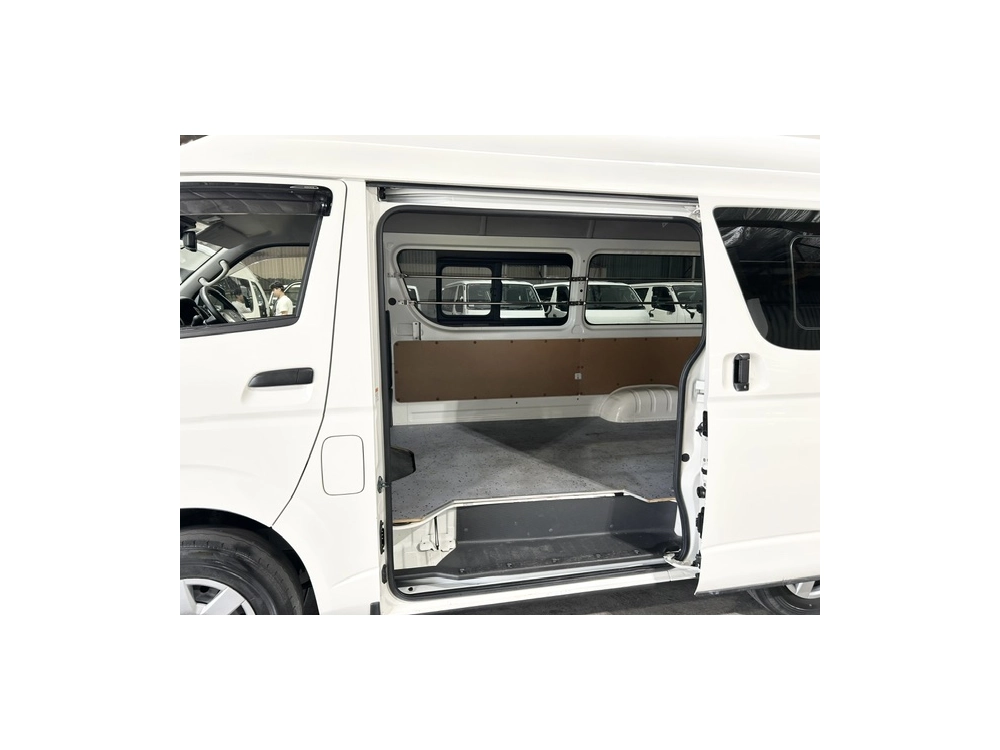 2022 Toyota Hiace ++ RARE 4X4 HIGHROOF ++ 360 Degree CAMERA / DUAL AIRBAGS
