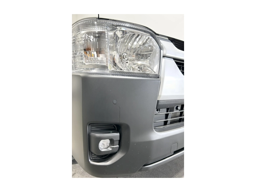 2022 Toyota Hiace ++ RARE 4X4 HIGHROOF ++ 360 Degree CAMERA / DUAL AIRBAGS