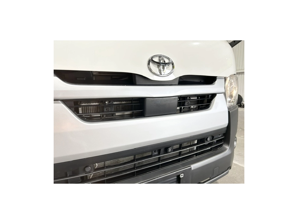 2022 Toyota Hiace ++ RARE 4X4 HIGHROOF ++ 360 Degree CAMERA / DUAL AIRBAGS