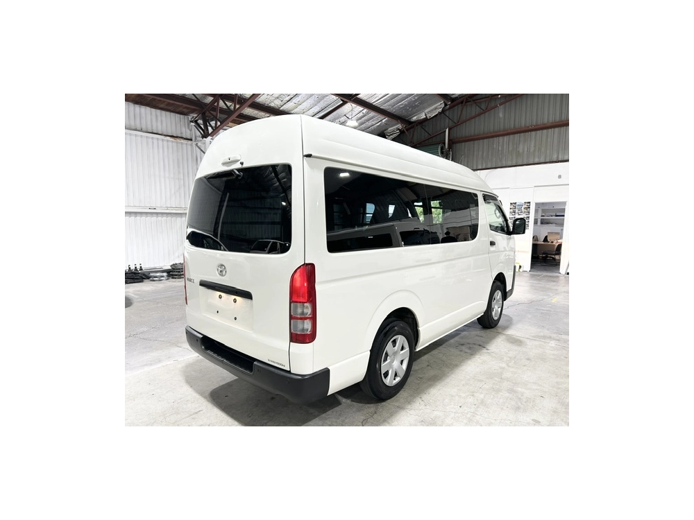 2022 Toyota Hiace ++ RARE 4X4 HIGHROOF ++ 360 Degree CAMERA / DUAL AIRBAGS