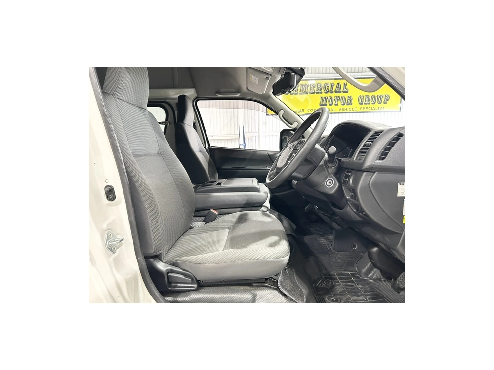 2022 Toyota Hiace ++ RARE 4X4 HIGHROOF ++ 360 Degree CAMERA / DUAL AIRBAGS