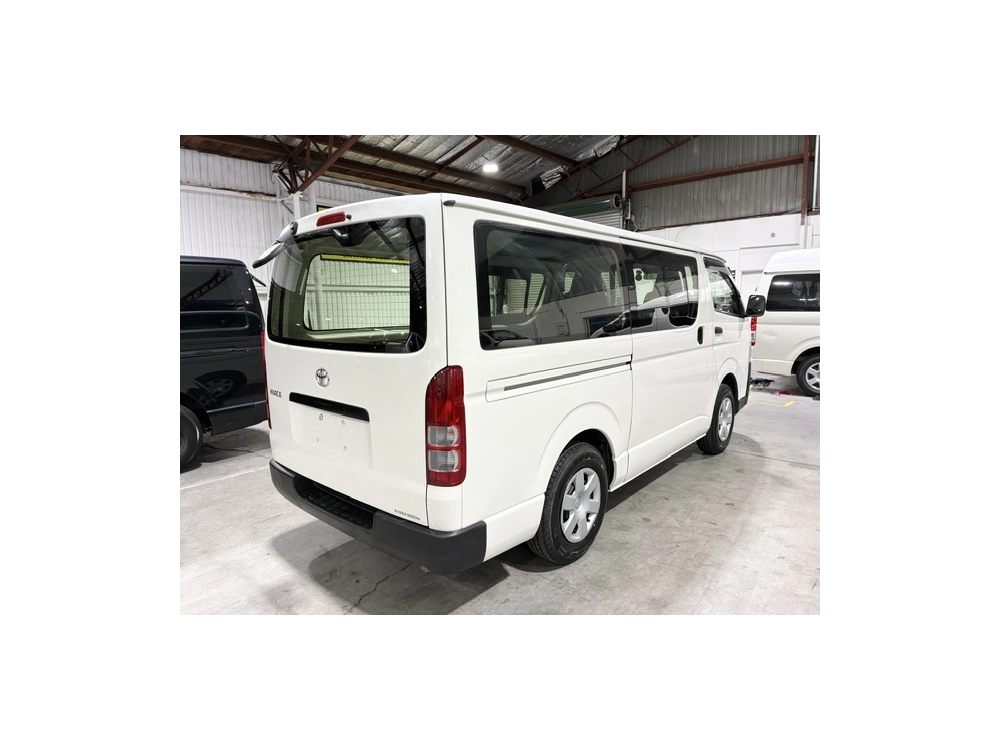 2019 Toyota Hiace Super Low 61km!! ** 6 Seaters **