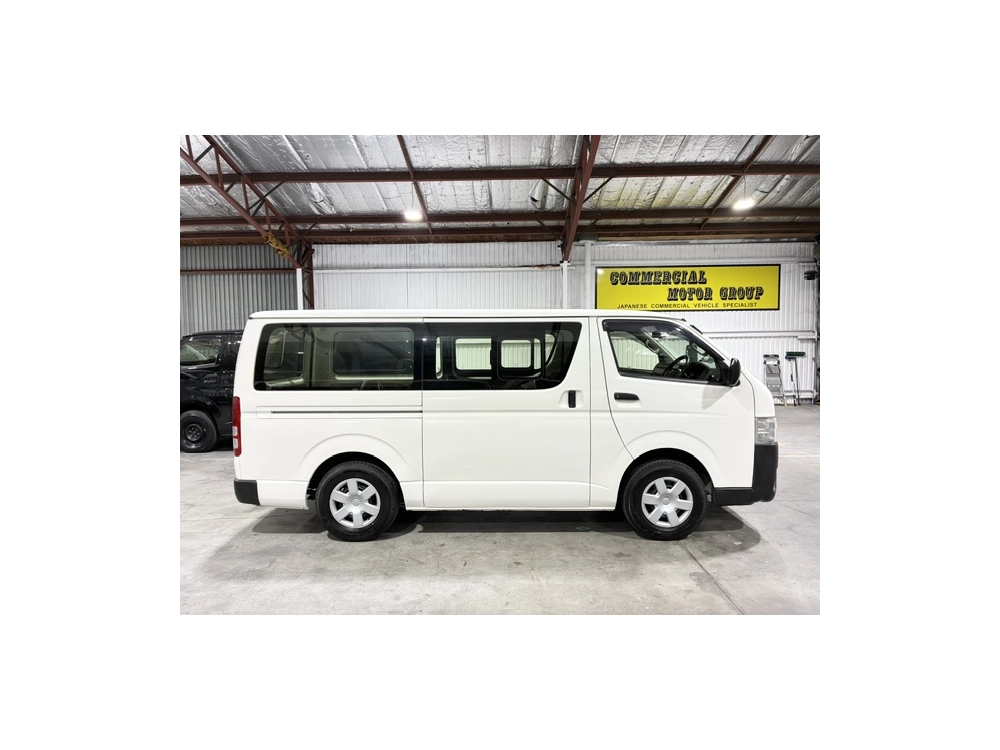 2019 Toyota Hiace Super Low 61km!! ** 6 Seaters **