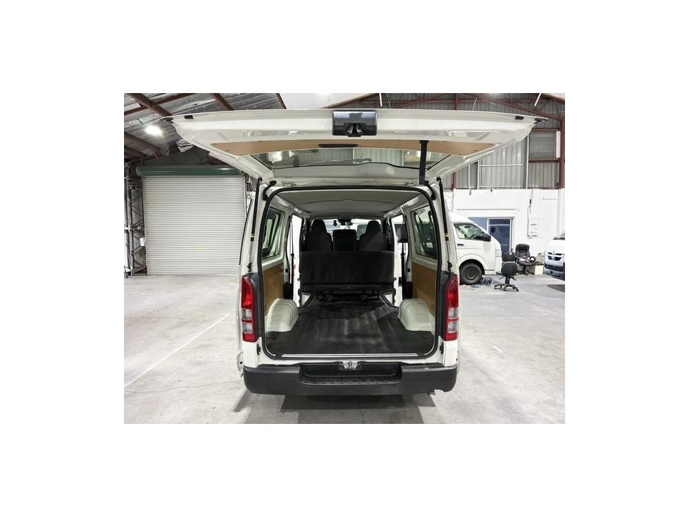 2019 Toyota Hiace Super Low 61km!! ** 6 Seaters **