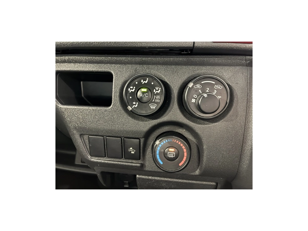 2019 Toyota Hiace Super Low 61km!! ** 6 Seaters **
