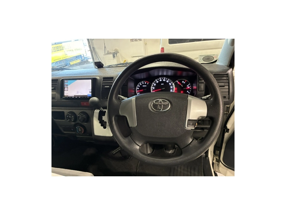 2019 Toyota Hiace Super Low 61km!! ** 6 Seaters **