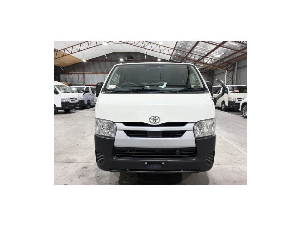 2024 Toyota Hiace Facelift Model / 4X4 / SUPER LOW 62kms / TIMBER FLOOR!