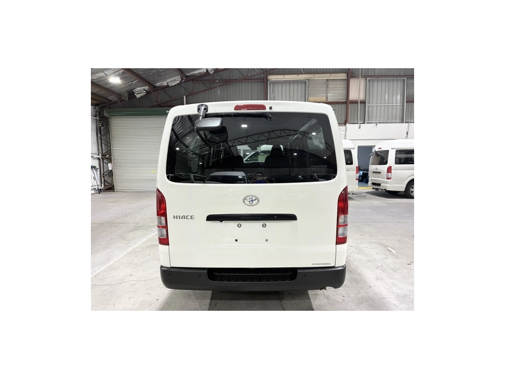 2024 Toyota Hiace Facelift Model / 4X4 / SUPER LOW 62kms / TIMBER FLOOR!