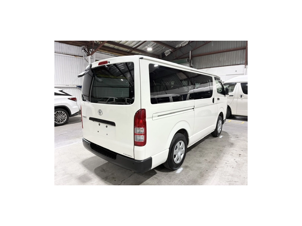 2024 Toyota Hiace Facelift Model / 4X4 / SUPER LOW 62kms / TIMBER FLOOR!