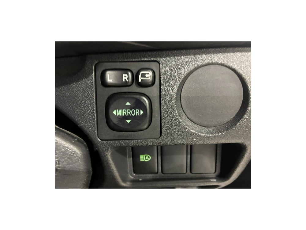 2024 Toyota Hiace Facelift Model / 4X4 / SUPER LOW 62kms / TIMBER FLOOR!