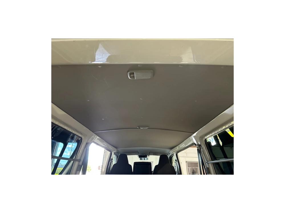 2023 Toyota Hiace Latest Facelift Model **4WD 4WD 4WD** **SUPER LOW 62kms**