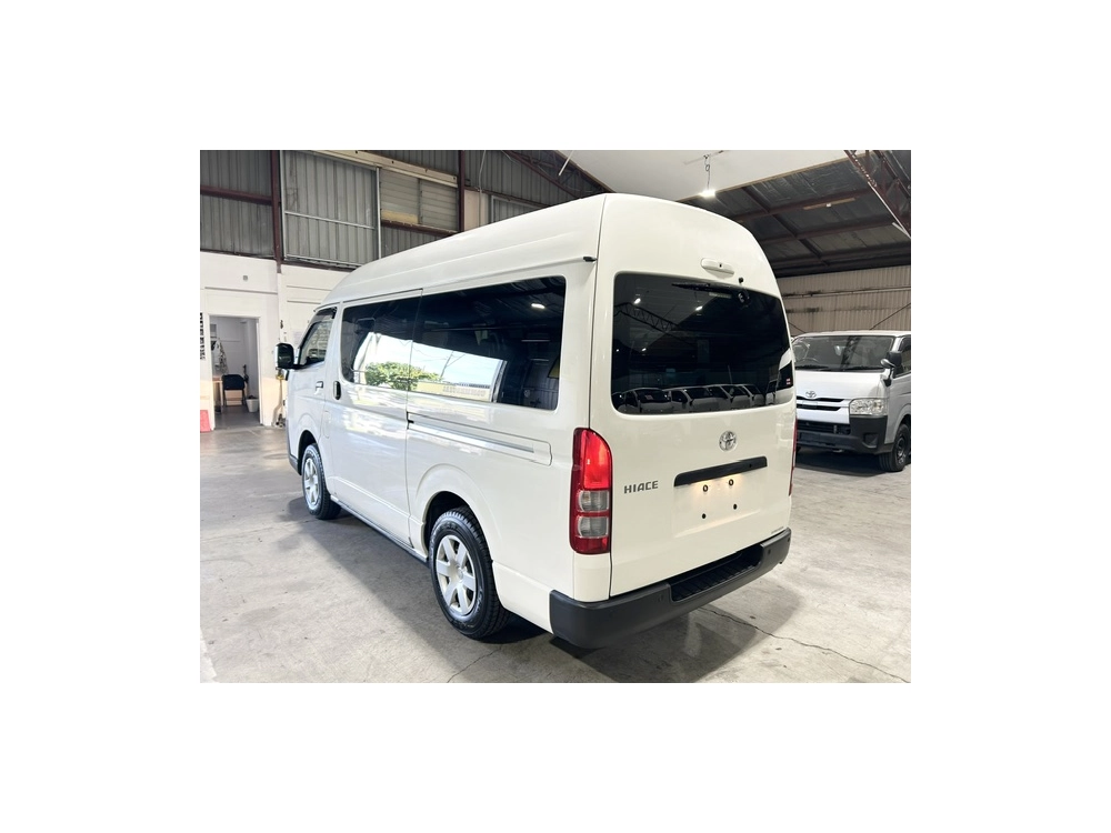 2022 Toyota Hiace =4X4= RARE HIGHROOF DIESEL 