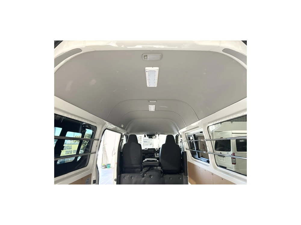 2023 Toyota Hiace 4X4 HighRoof _360 Degree Camera_62kms