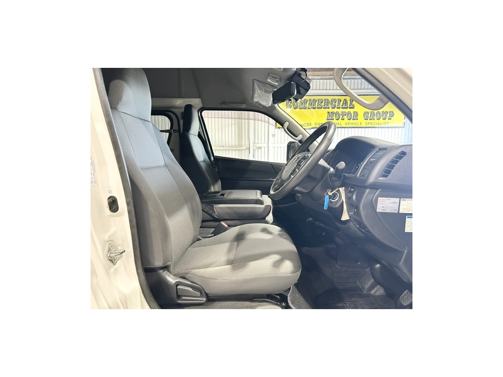 2023 Toyota Hiace 4X4 HighRoof _360 Degree Camera_62kms