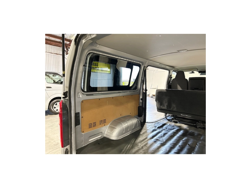 2018 Toyota Hiace LWB ++GL PACKAGE++ **$4000 FEDUCED**