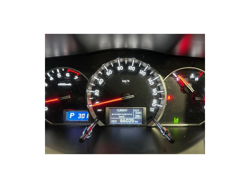 2018 TOYOTA HIACE 2L PETROL *FREE ROOFRACK* WAS $32,995 NOW $29,895 ++NEW YEAR SALE++