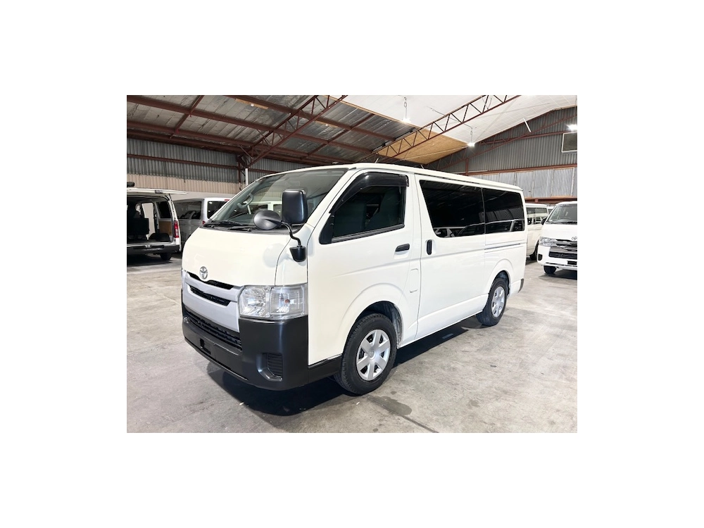 2017 Toyota Hiace **Super Low 66kms** $5000 REDUCED --- TIMBER FLOOR ---