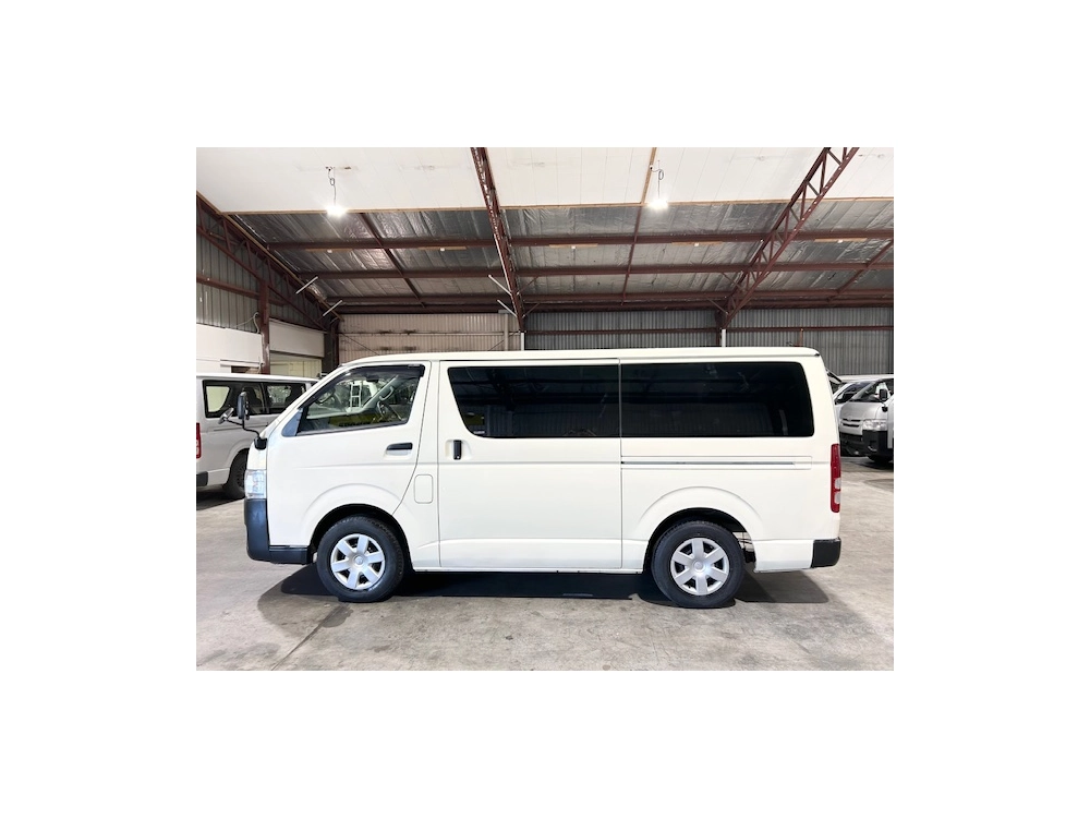 2017 Toyota Hiace **Super Low 66kms** $5000 REDUCED --- TIMBER FLOOR ---