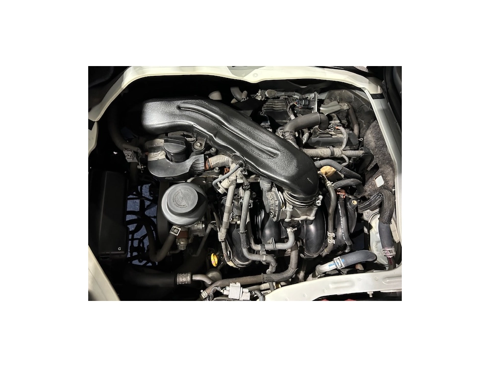 2017 Toyota Hiace **Super Low 66kms** $5000 REDUCED