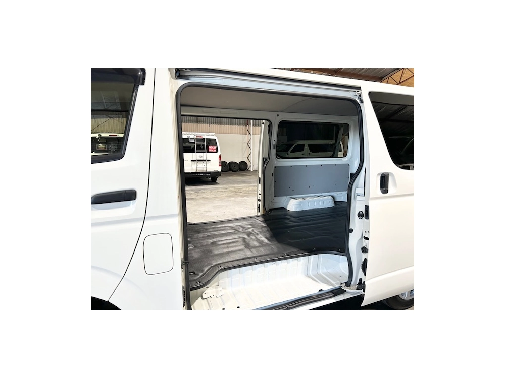 2019 Toyota Hiace *GL PACKAGE* $3900 REDUCED $$
