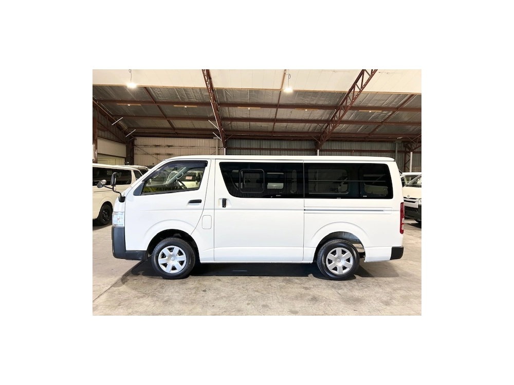 2017 Toyota Hiace LWB *** $4000 REDUCED *** SUPER LOW 67kms