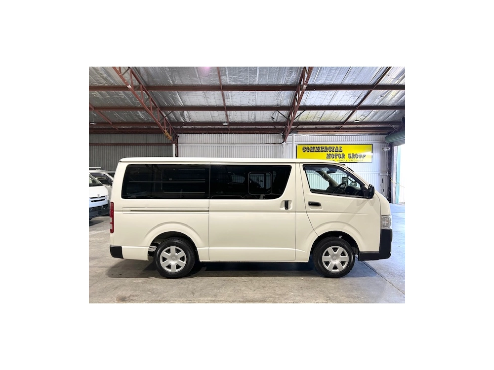 2017 Toyota Hiace LWB *** $4000 REDUCED *** SUPER LOW 67kms