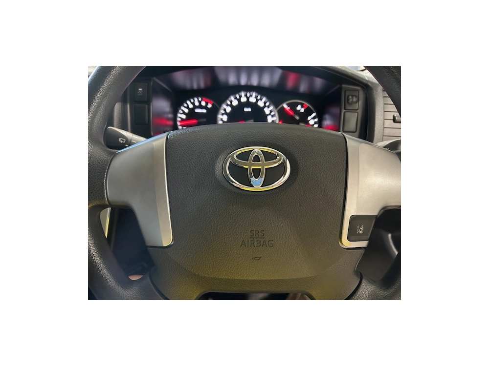 2017 Toyota Hiace LWB *** $4000 REDUCED *** SUPER LOW 67kms