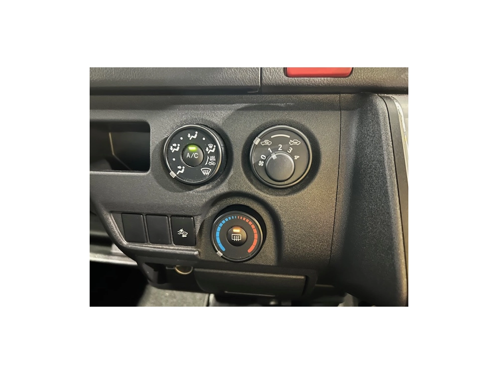 2017 Toyota Hiace LWB *** $4000 REDUCED *** SUPER LOW 67kms