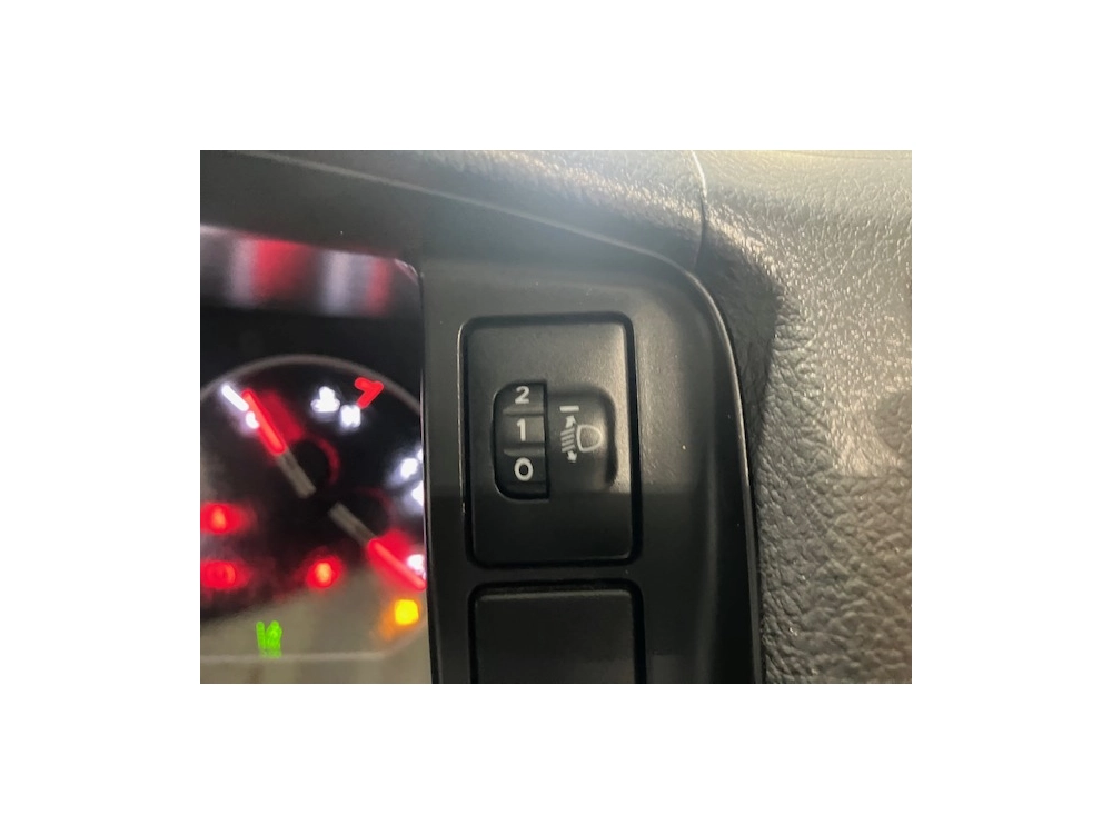 2017 TOYOTA HIACE LWB ** NEW YEAR SALE ** WAS $31,995 NOW $28,295