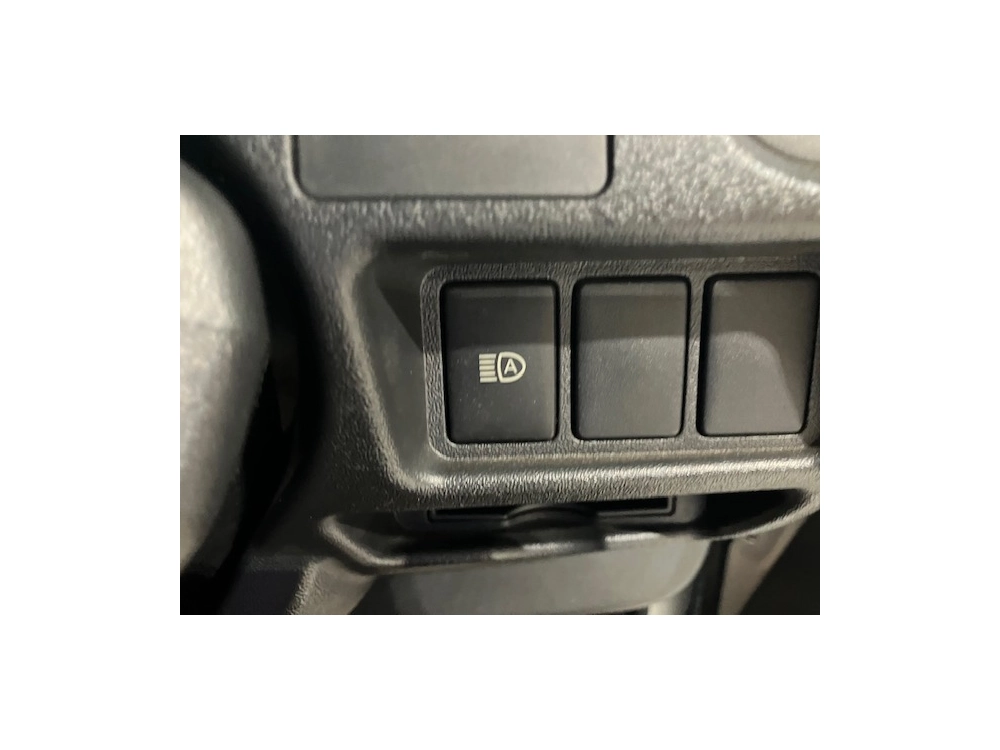 2017 TOYOTA HIACE LWB ** NEW YEAR SALE ** WAS $31,995 NOW $28,295