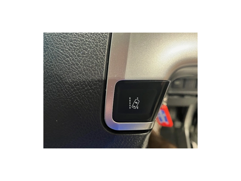 2017 TOYOTA HIACE LWB ** NEW YEAR SALE ** WAS $31,995 NOW $28,295