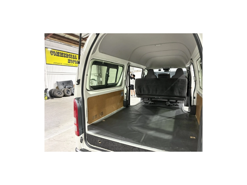 2020 Toyota Hiace ***HIGHROOF*** 2WD = ONLY 70kms! =