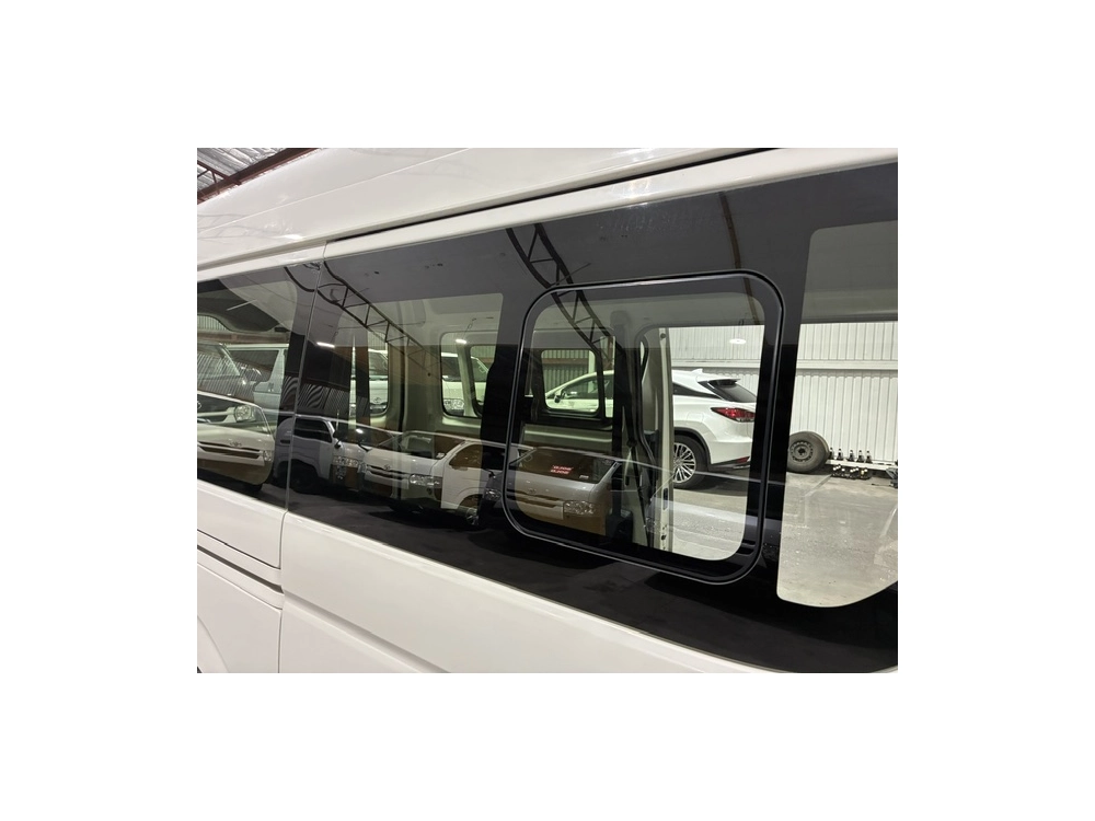2020 Toyota Hiace ***HIGHROOF*** 2WD = ONLY 70kms! =