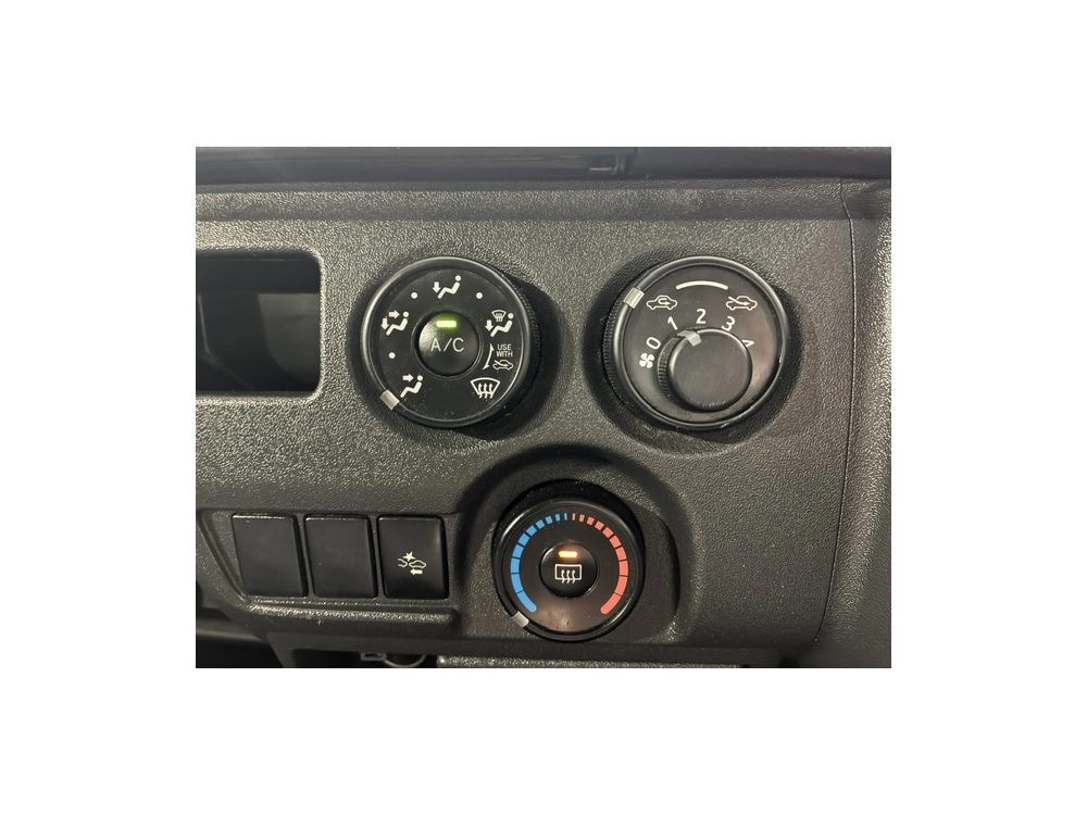 2020 Toyota Hiace ***HIGHROOF*** 2WD = ONLY 70kms! =