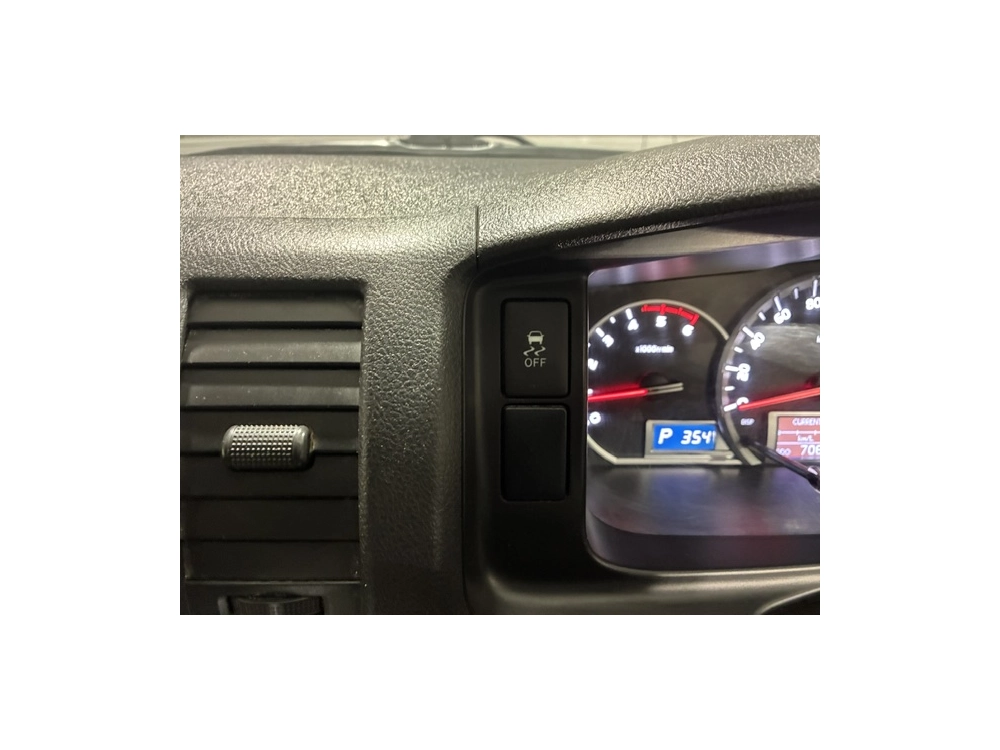 2020 Toyota Hiace ***HIGHROOF*** 2WD = ONLY 70kms! =