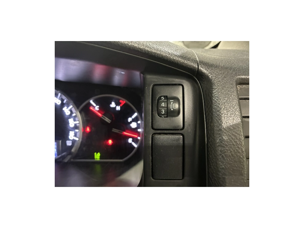 2020 Toyota Hiace ***HIGHROOF*** 2WD = ONLY 70kms! =