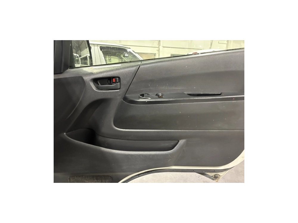 2020 Toyota Hiace ***HIGHROOF*** 2WD = ONLY 70kms! =
