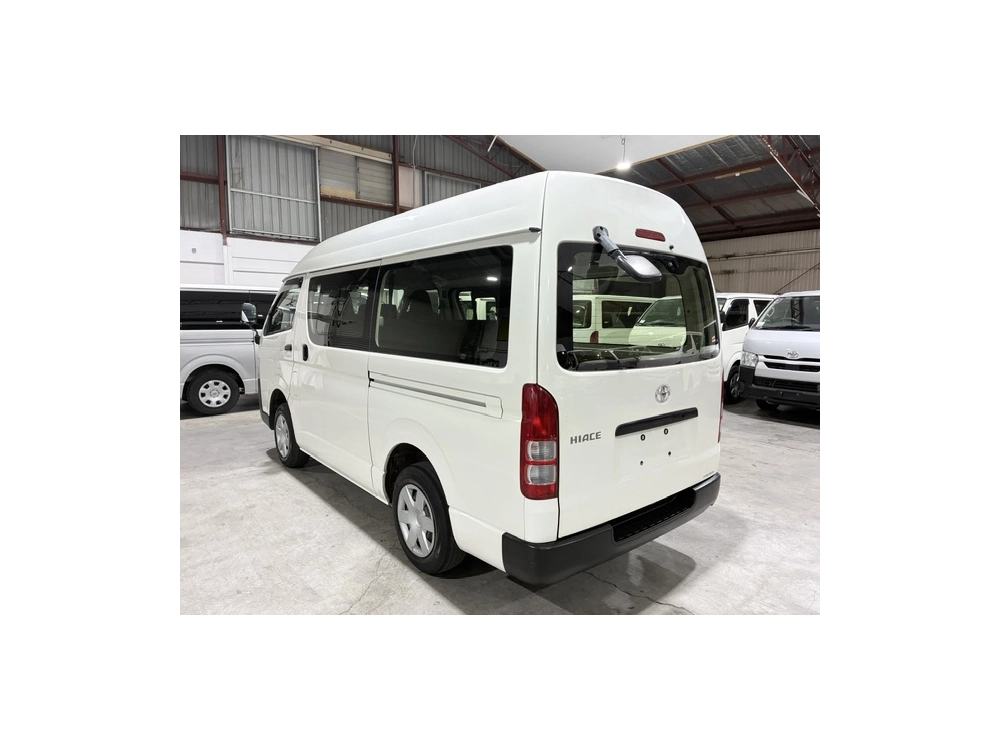 2020 Toyota Hiace ***HIGHROOF*** 2WD = ONLY 70kms! =