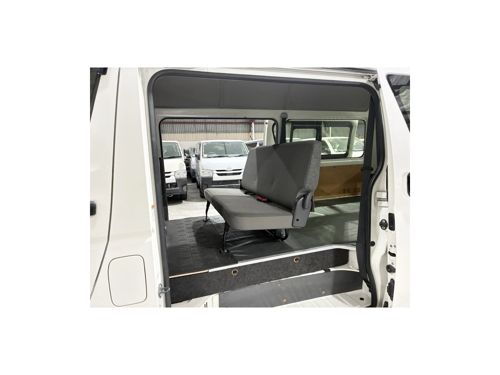 2020 Toyota Hiace ***HIGHROOF*** 2WD = ONLY 70kms! =