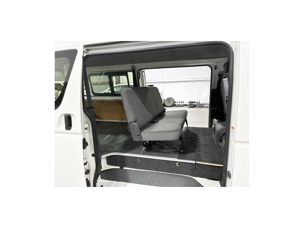 2020 Toyota Hiace ***HIGHROOF*** 2WD = ONLY 70kms! =