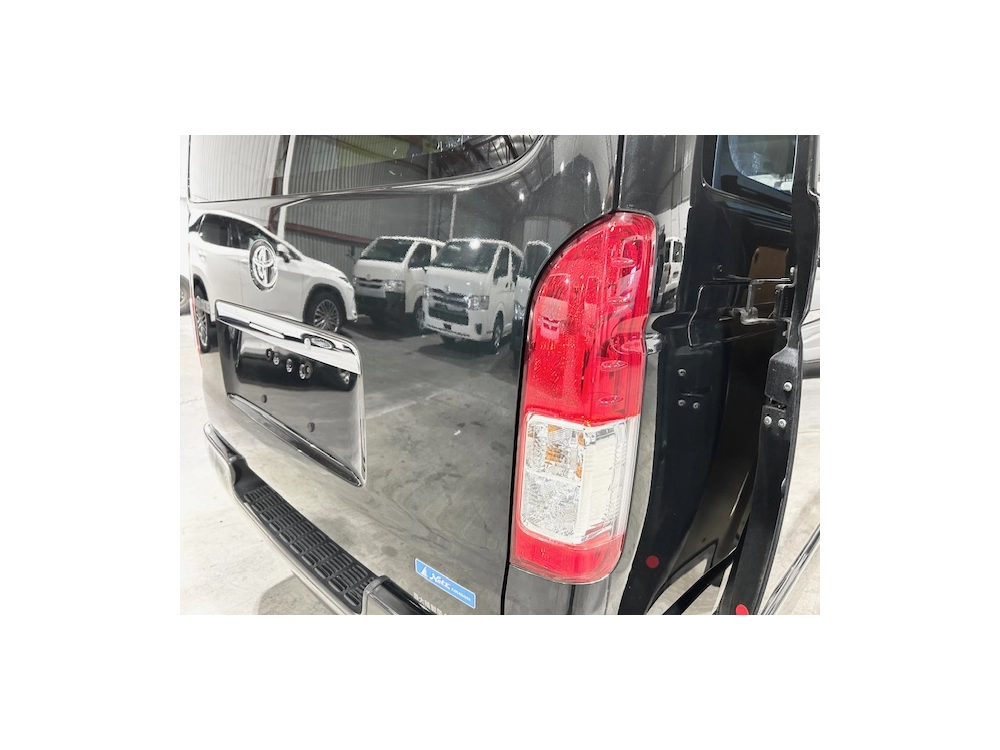 2019 Toyota Hiace *** BLACK LUXURY GL PACKAGE ***