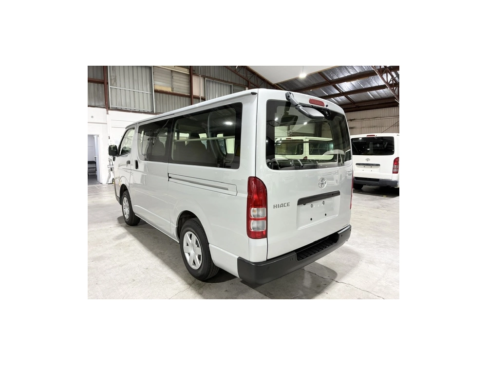 2022 Toyota Hiace 4X4 Facelift Model / ONLY 71kms!!