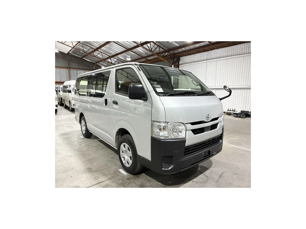2022 Toyota Hiace 4X4 Facelift Model / ONLY 71kms!!