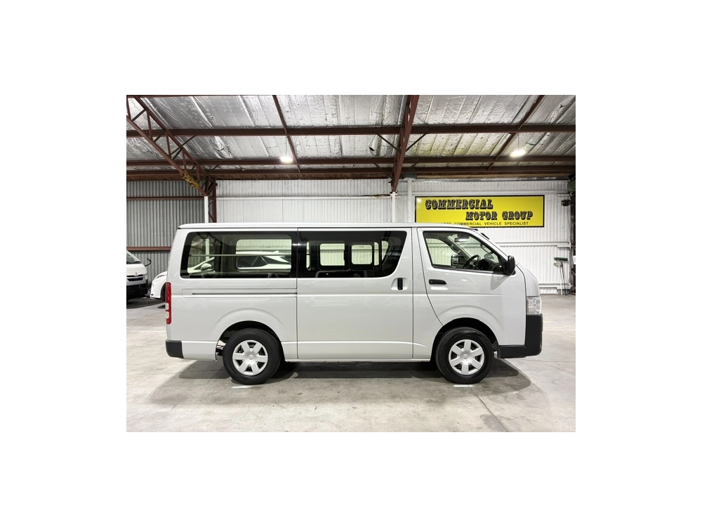 2022 Toyota Hiace 4X4 Facelift Model / ONLY 71kms!!