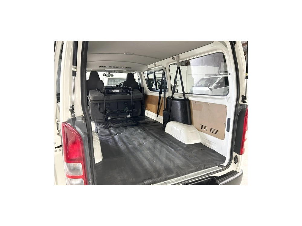 2019 Toyota Hiace =4X4= Rear Aircon_6 or 9 Seater ** BIG SALE _ OFFER END 14/05 **