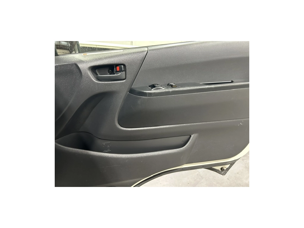 2019 Toyota Hiace =4X4= Rear Aircon_6 or 9 Seater ** BIG SALE _ OFFER END 14/05 **