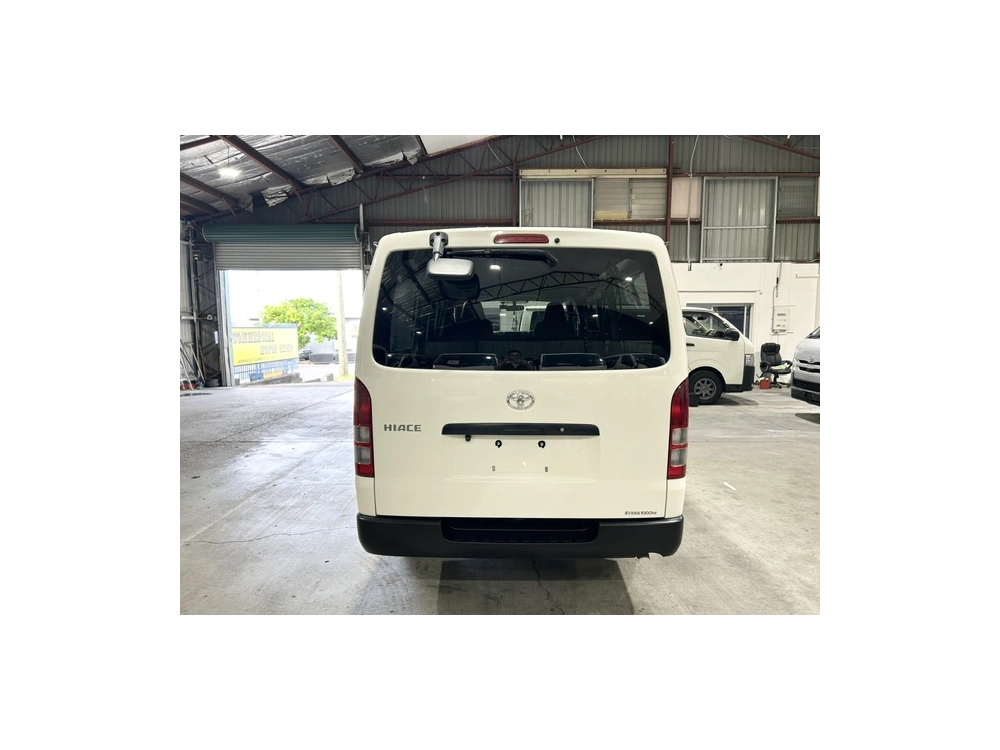 2019 Toyota Hiace =4X4= Rear Aircon_6 or 9 Seater ** BIG SALE _ OFFER END 14/05 **