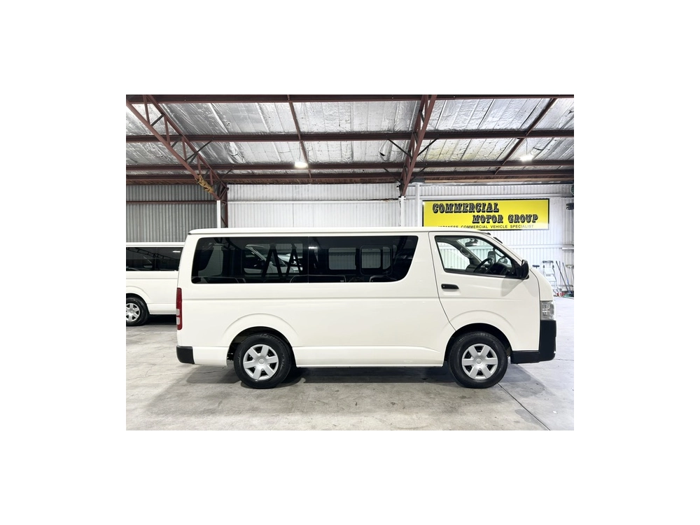 2019 Toyota Hiace =4X4= Rear Aircon_6 or 9 Seater ** BIG SALE _ OFFER END 14/05 **