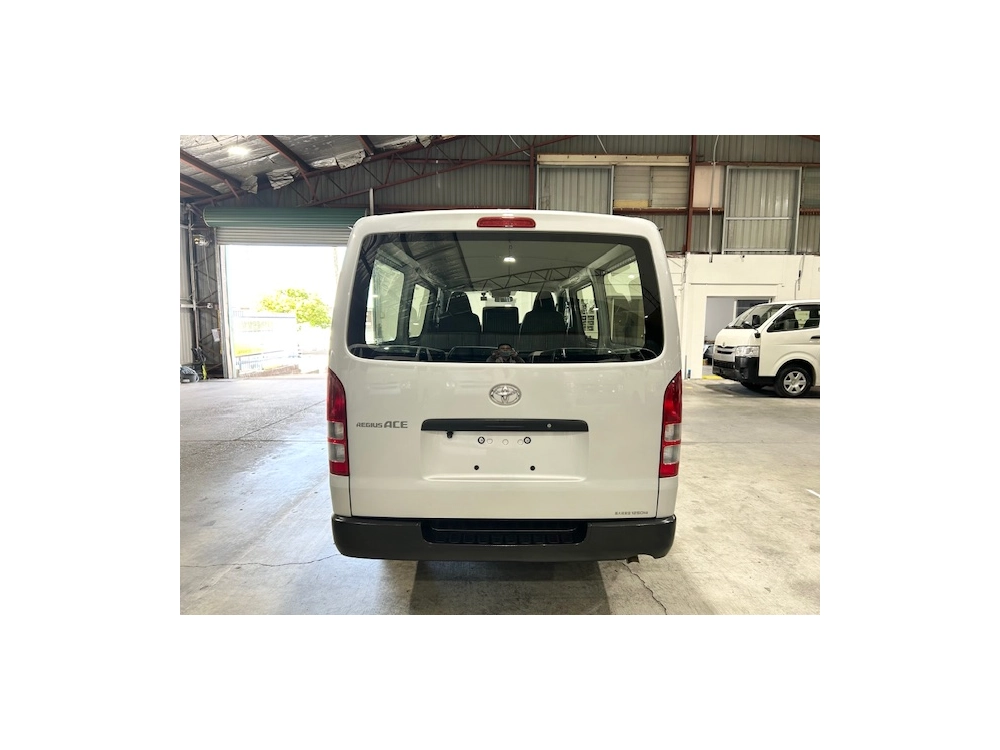 2019 Toyota Hiace ** SUPER LOW 73kms ** +++ $4000 REDUCED +++