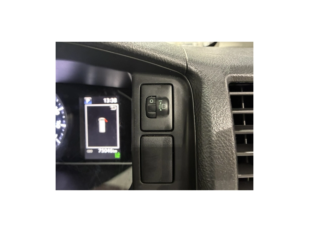 2021 Toyota Hiace 4X4 Facelift Model / ONLY 75km / 6 SEATER